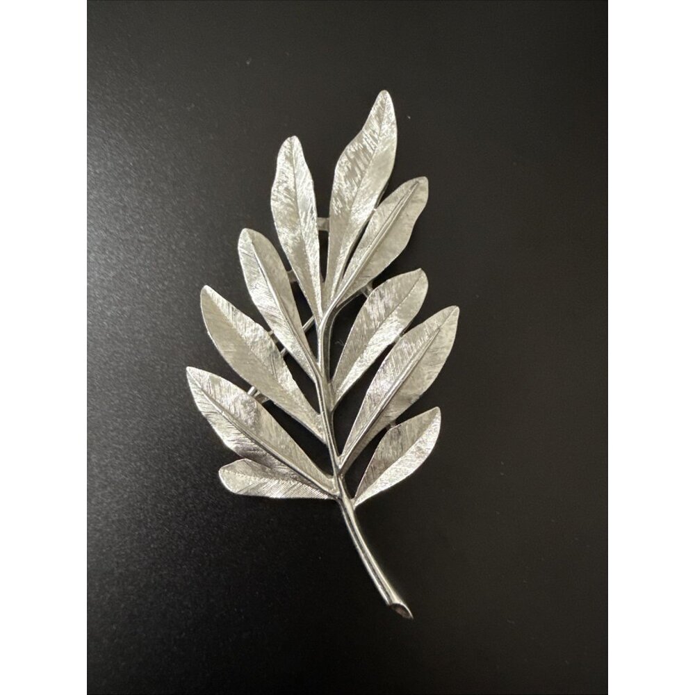 Vintage Signed CROWN TRIFARI Large Brushed Silver Tone Leaf Brooch Pin